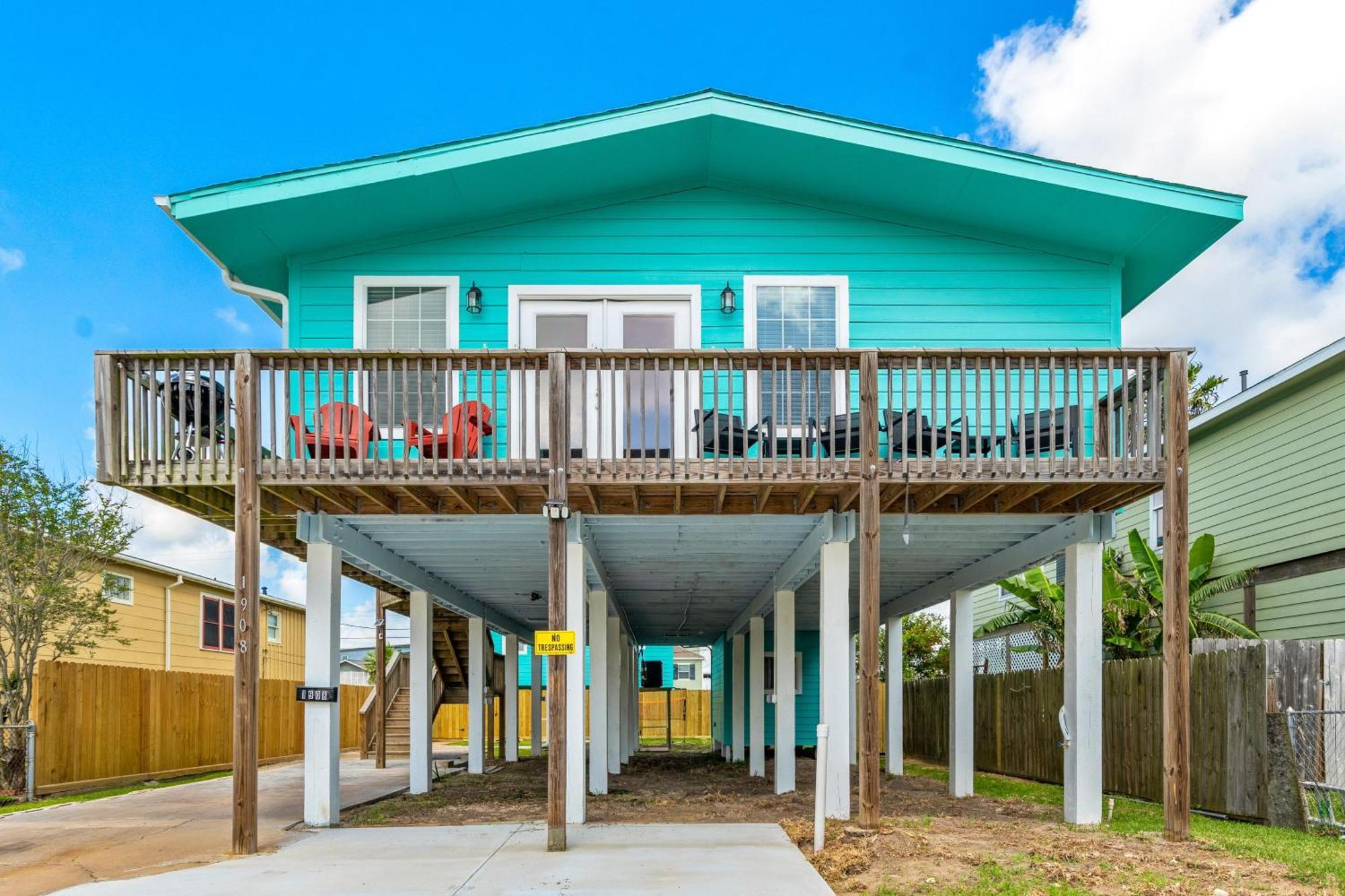 Nr Beach Pier Oasis Game Tables Yard Bbq Galveston Bagian luar foto